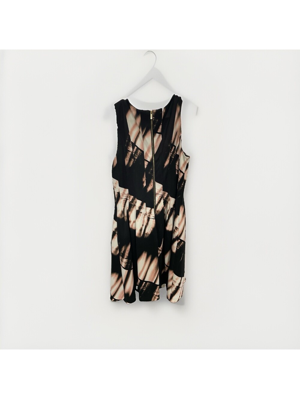 Calvin Klein Sleeveless Dress Black, Cream, Pink Size 12 - Picture 3 of 7